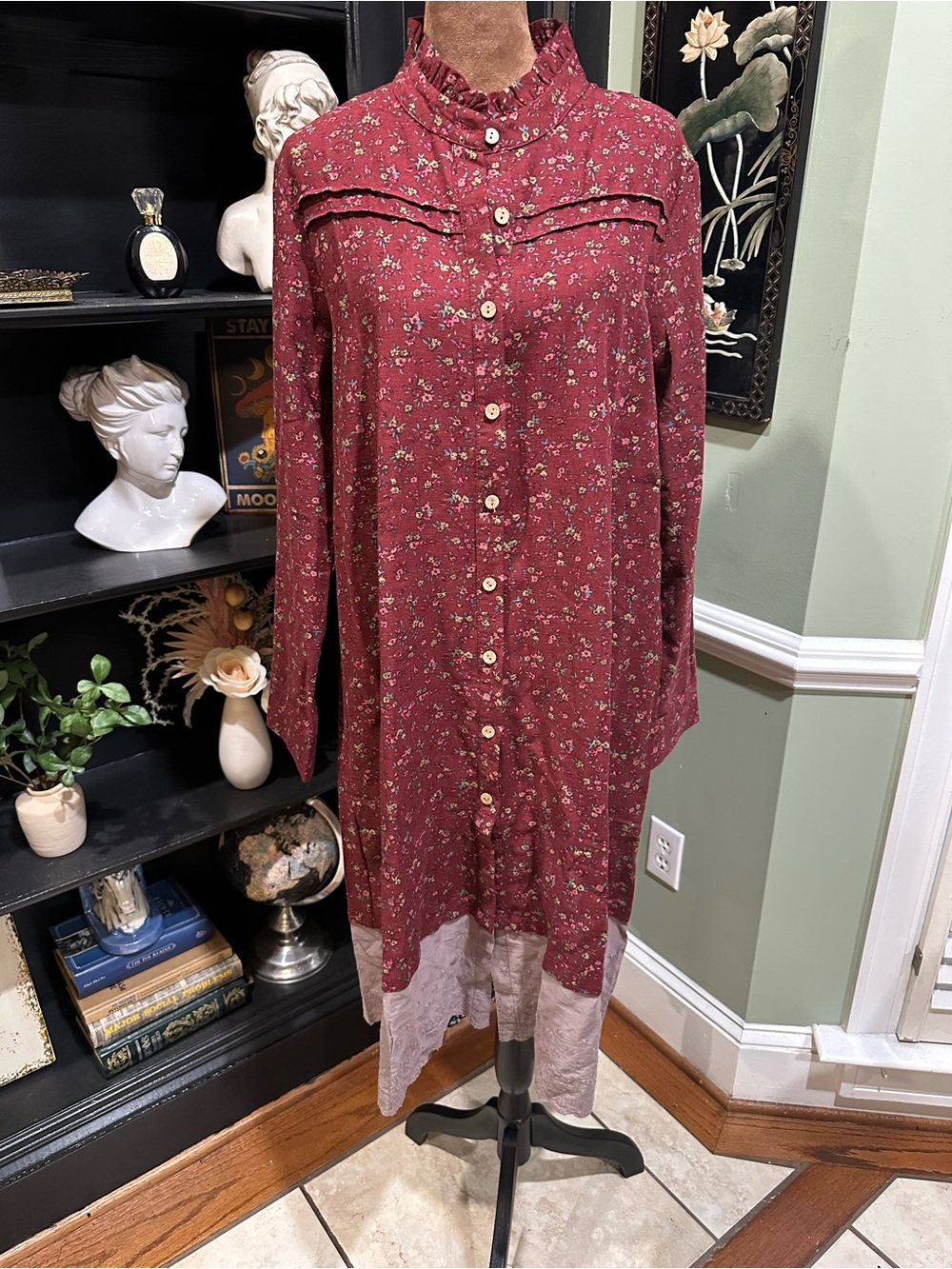 Cottagecore Floral Button‑Down Shirt Dress – Built‑In Lace Hem – Size Small